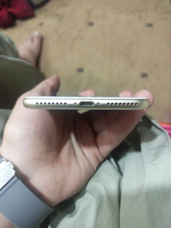 Apple iPhone 7 plus Lash Condition 2