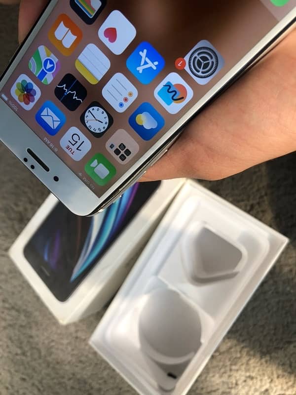 iPhone SE 2nd generation Pta approved 16