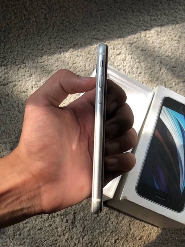 iPhone SE 2nd generation Pta approved 18