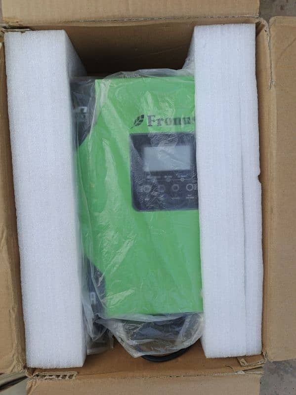 Fronus inverter 2.5kw 4
