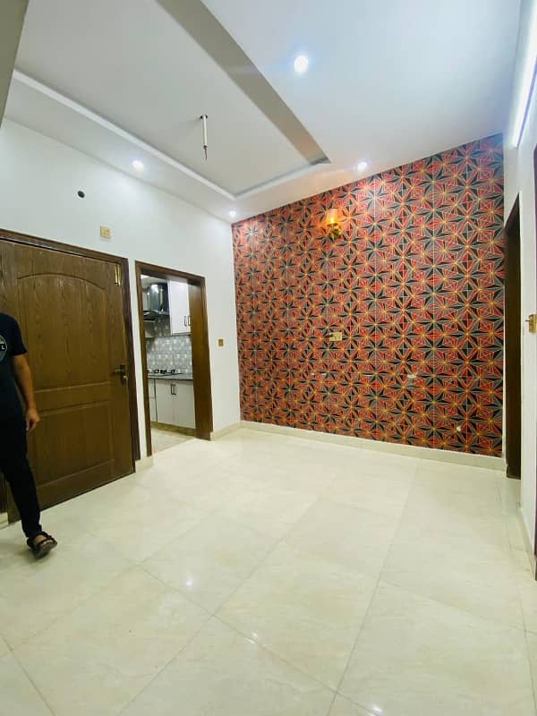 Flat Is Available For Rent 4