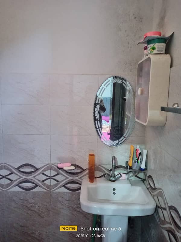 10 Marla 2nd Floor Available For Rent In Best Location 17