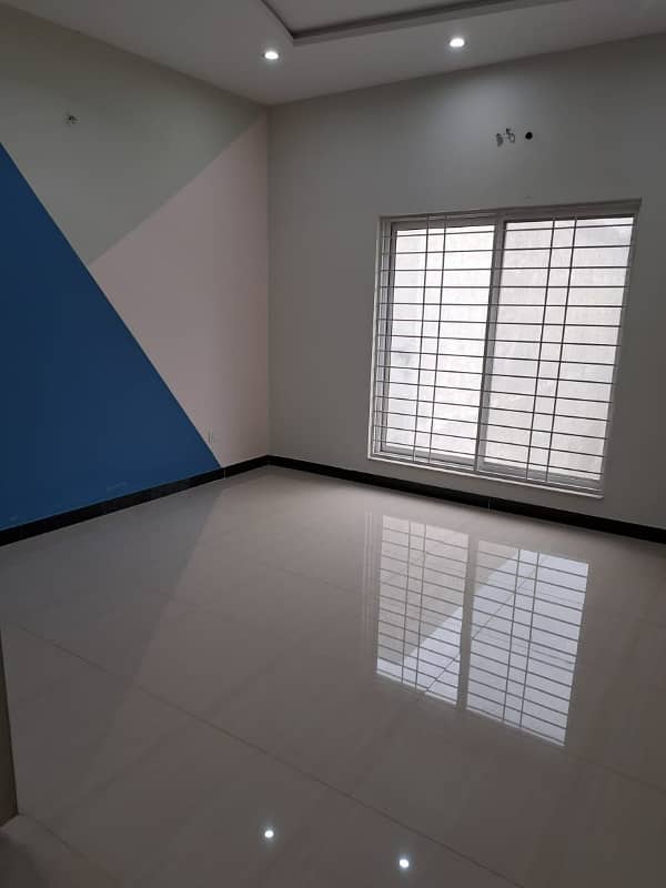 Lower Portion of 10 Marla House Available For Rent In Janiper Block Sector C Bahria Town Lahore 7