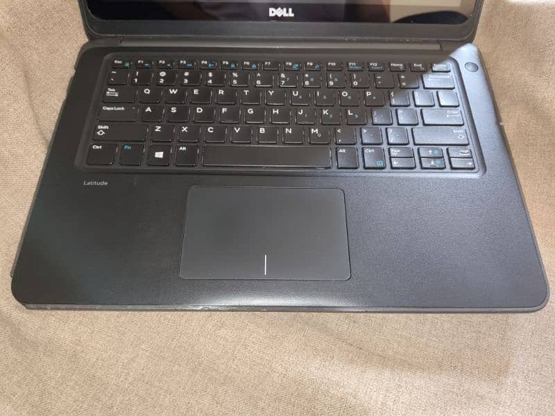 Dell Latitude 3380.7th Gen Touch And Type 1
