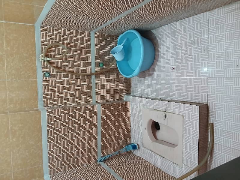 Nishtar Colony House Sized 337 Square Feet Is Available 14