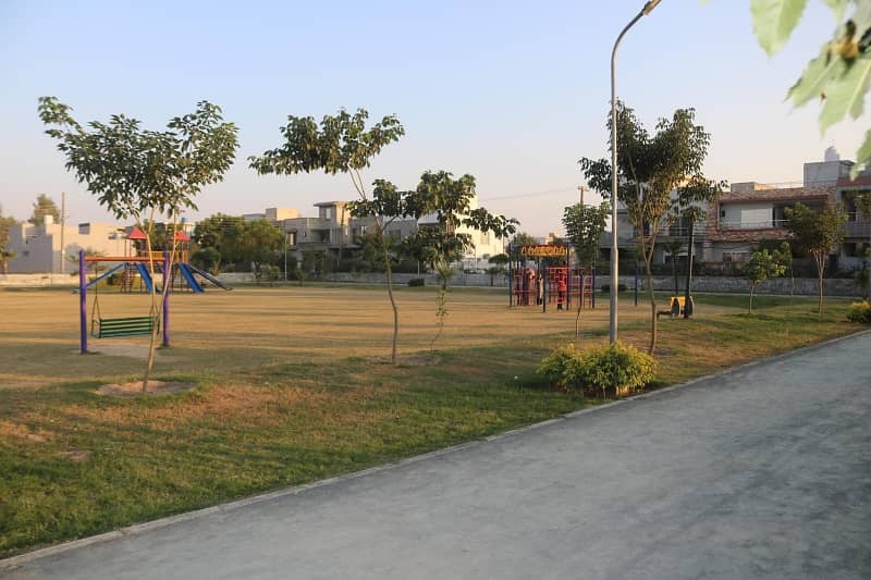 Plot In Prime Location Engineering Town Defence Road 8