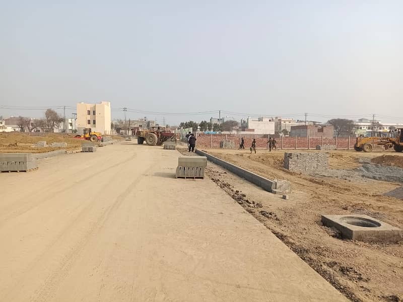 Ideal Location Plot Near Valencia Town LHR 1