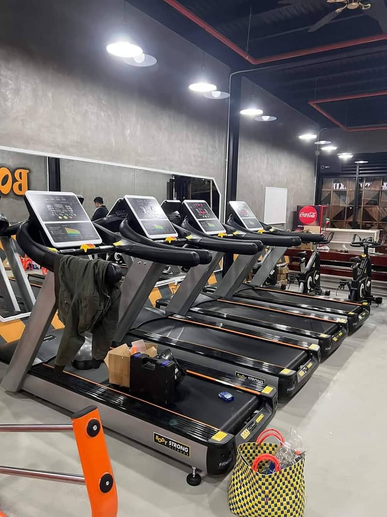Running Treadmills/Imported Treadmill/American Fitness Machine/HomeGym 16
