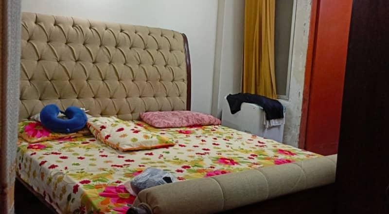 West Opened 2 Bed Dd Flat In Block-13 Nearby Habib University 1