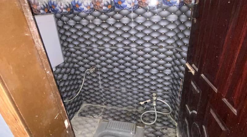 West Opened 2 Bed Dd Flat In Block-13 Nearby Habib University 3