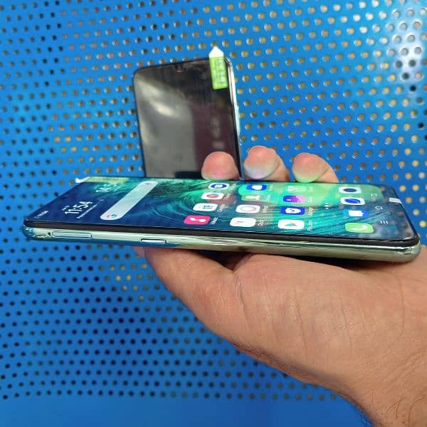 vivo S1 4