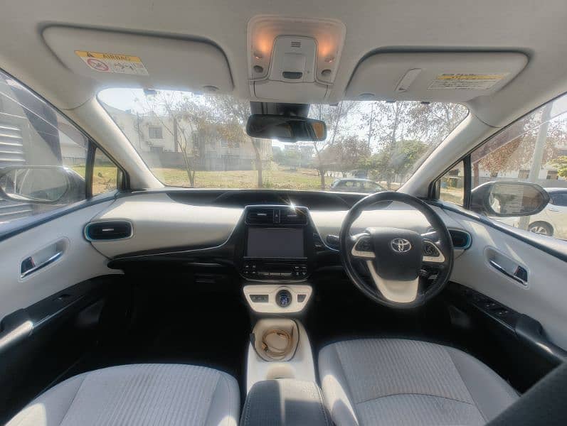 Toyota Prius 2016 A Premium Touring Selection 10