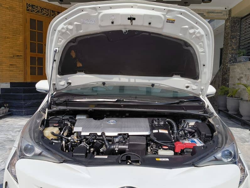 Toyota Prius 2016 A Premium Touring Selection 15