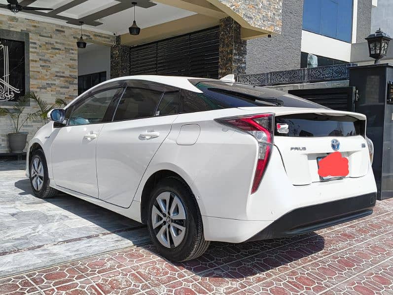 Toyota Prius 2016 A Premium Touring Selection 17