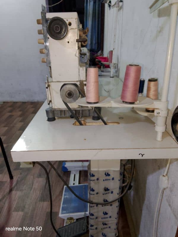 Flat Lock Machine Siruba C007E with Servo Motor – Serious Buyers Only 2