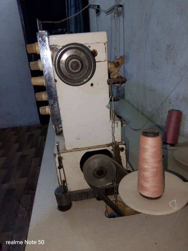 Flat Lock Machine Siruba C007E with Servo Motor – Serious Buyers Only 3