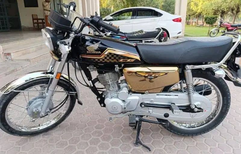 Honda 125 Gold edition 0