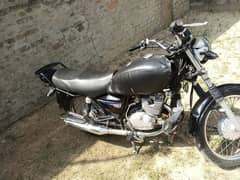 SUZUKI GS 150 2014