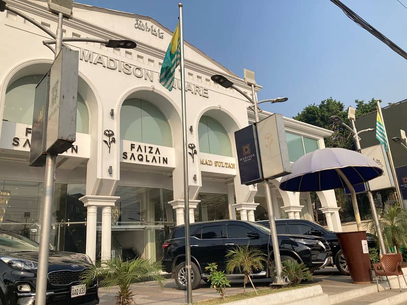 Monthly Rent Started fully Furnished Apartment with 55 Lac Only On MM Alam Road, And Enjoy 100% Secure Resale Anytime! 8
