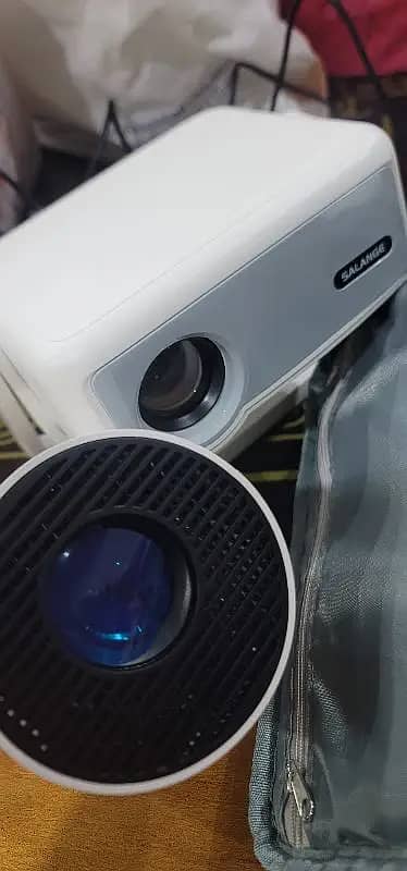 projector android & multimedia 4k 8k original box pack 3