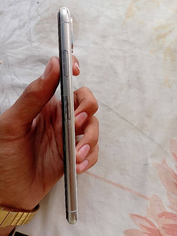 IPHONE XS MAX 2
