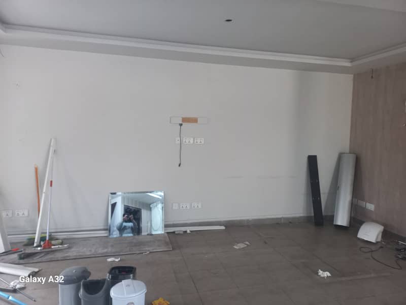 1200 Square Feet First Floor Office Available For Rent In Cantt Lahore 0