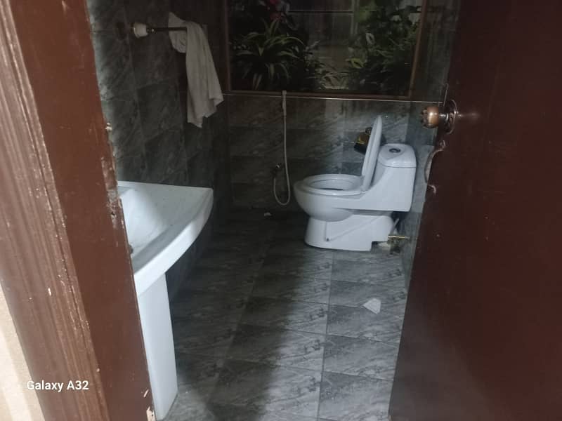 1200 Square Feet First Floor Office Available For Rent In Cantt Lahore 6