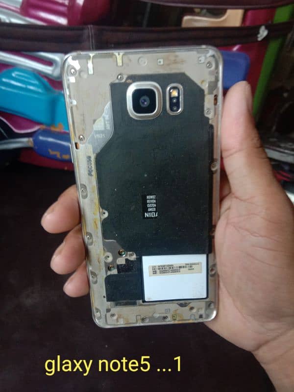 4 mobile for sell argent need mony sab k penel dalny waly hn 9