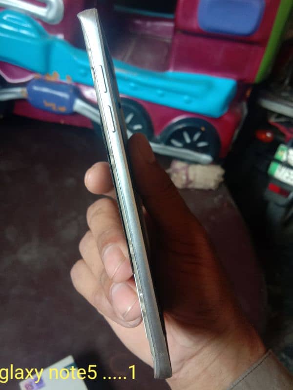 4 mobile for sell argent need mony sab k penel dalny waly hn 11