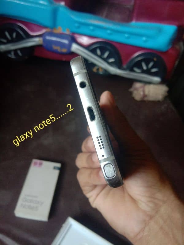 4 mobile for sell argent need mony sab k penel dalny waly hn 15