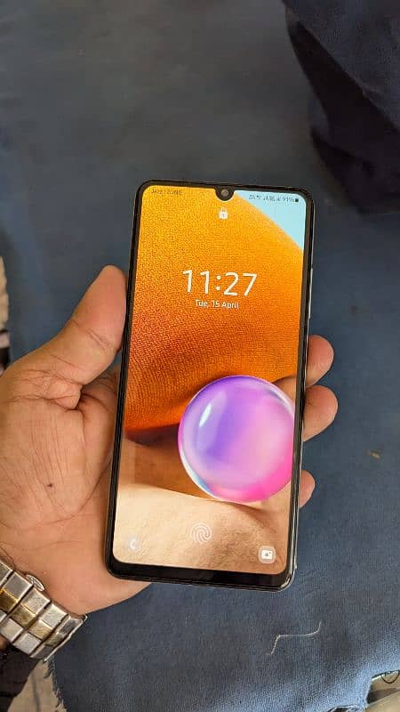 Samsung a32 with box 10/10 neat and clean 1