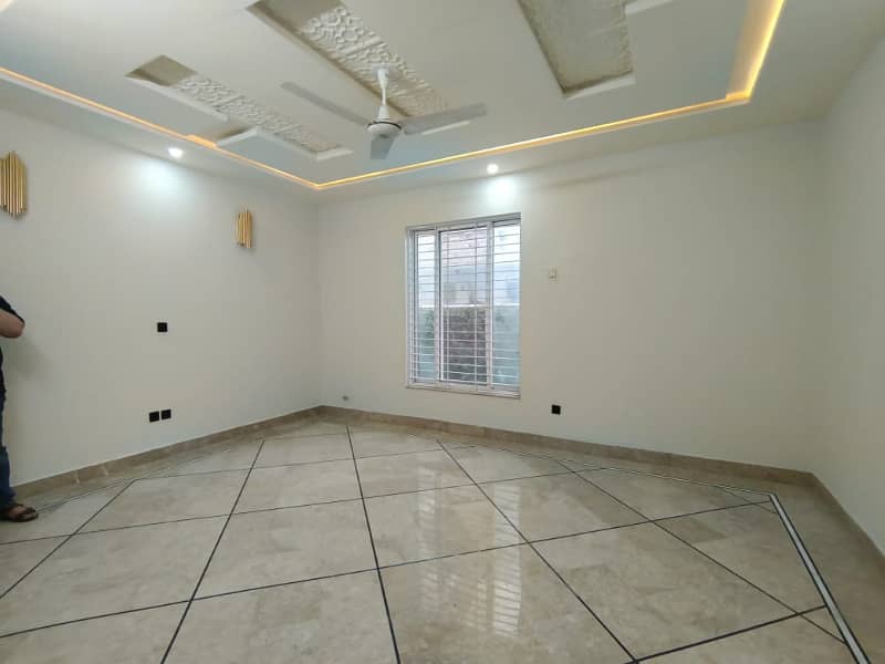 i-8 Upper Portion With Servant Is Available For Rent in Prime location of Islamabad 0
