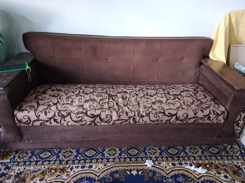 7Seater Sofa Set for sale condition 10/10. Best sofaset 0