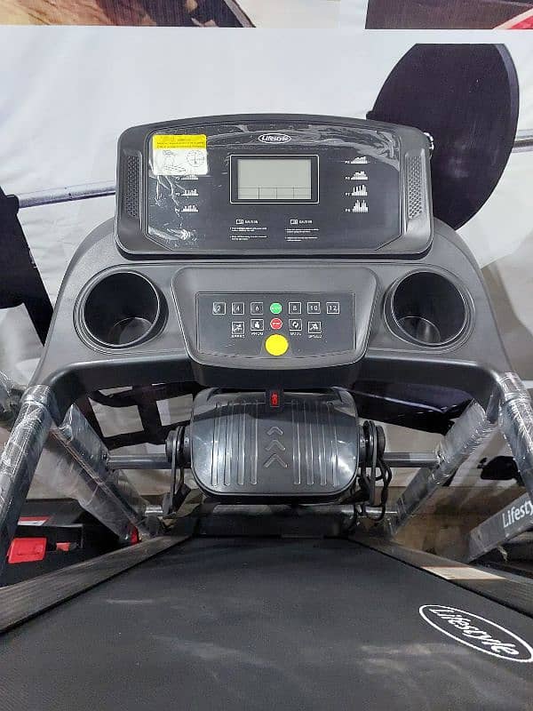 TREADMILL / RUNNING MACHINE / WALKING MACHINE / JOGGING MACHINE 2