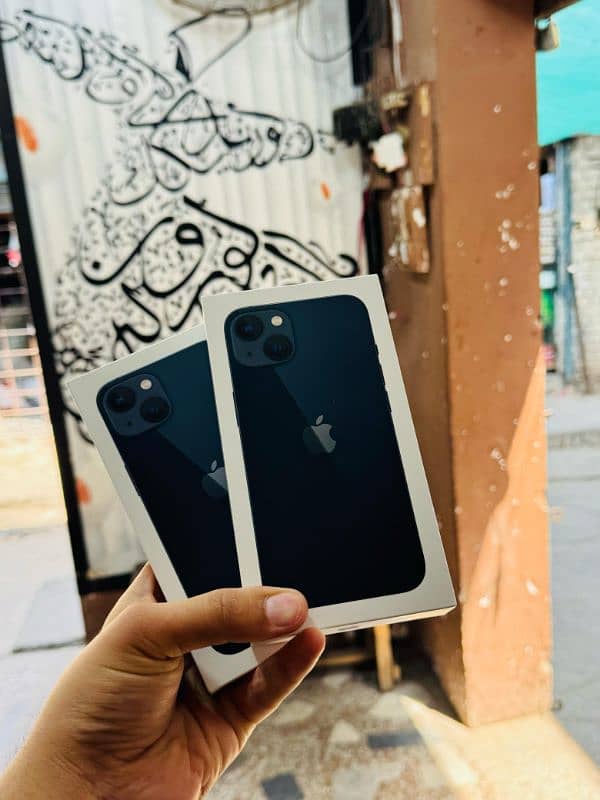 iphone 13 128GB Box Packed Non Active 0