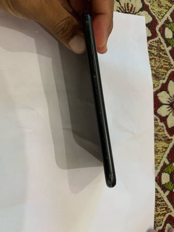iphone xr 4