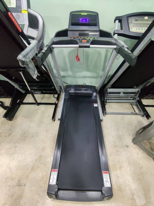 Slightly Used Treadmill Imported Stock 3