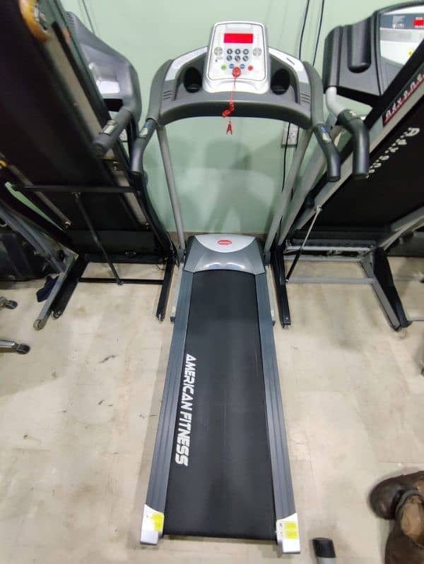 Slightly Used Treadmill Imported Stock 4