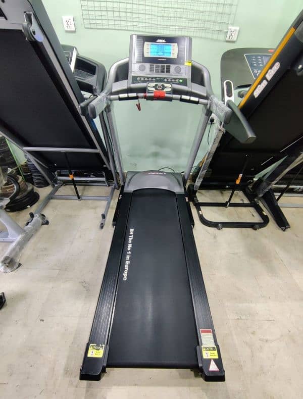 Slightly Used Treadmill Imported Stock 5