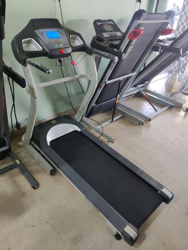 Slightly Used Treadmill Imported Stock 7