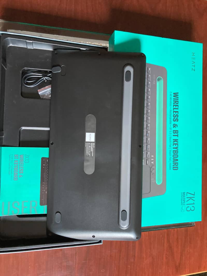 Bluetooth Keyboard 7