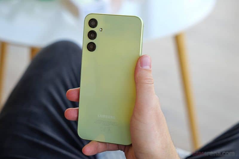 Samsung a24 box open slightly used 3