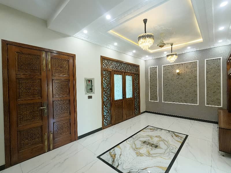 Get An Attractive Prime Location House In Lahore Under Rs. 19500000 8