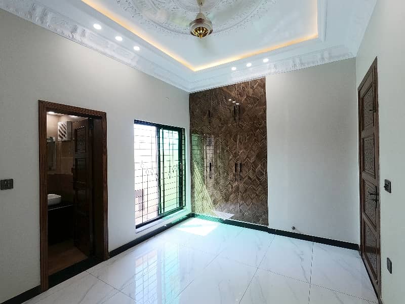 Get An Attractive Prime Location House In Lahore Under Rs. 19500000 10