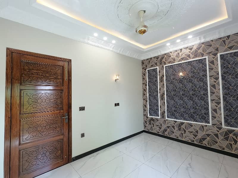 Get An Attractive Prime Location House In Lahore Under Rs. 19500000 11