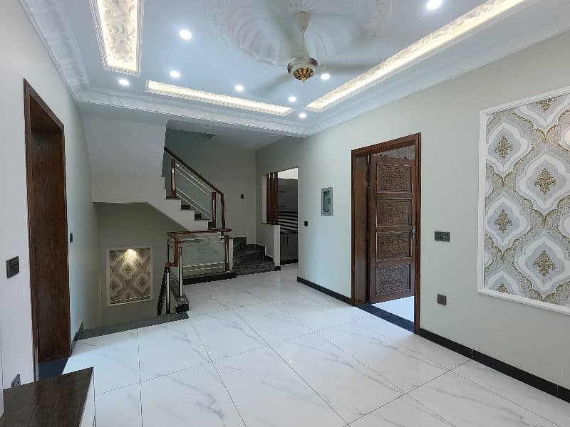 Get An Attractive Prime Location House In Lahore Under Rs. 19500000 15