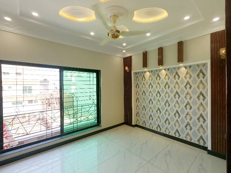 Get An Attractive Prime Location House In Lahore Under Rs. 19500000 18