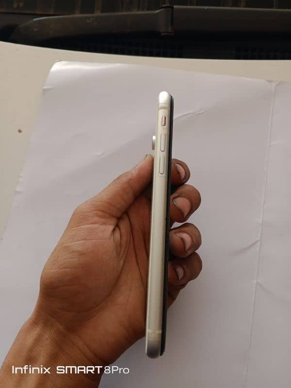 Iphone XR Non PTA 64 gb 5