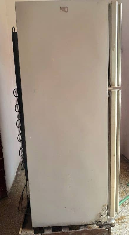 dawlance fridge 2