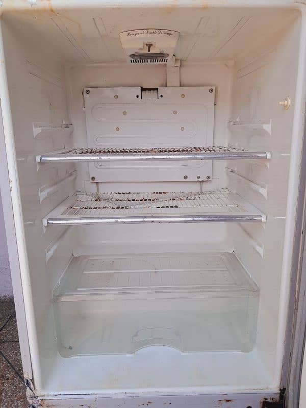 dawlance fridge 7